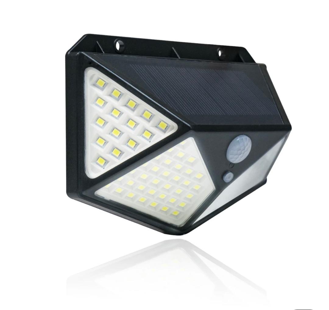 SMART SOLAR LIGHT. AUTOMATIC